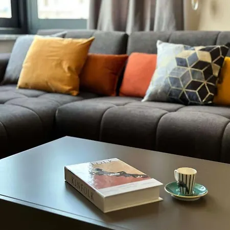 Apartment Modern Brand New With Pool & Cleopatra