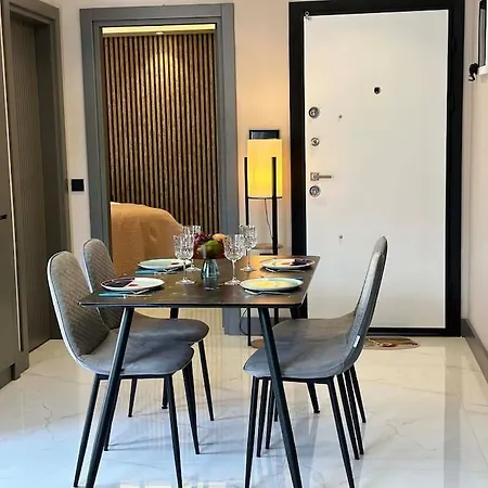 Modern Brand New With Pool & Cleopatra Appartement *